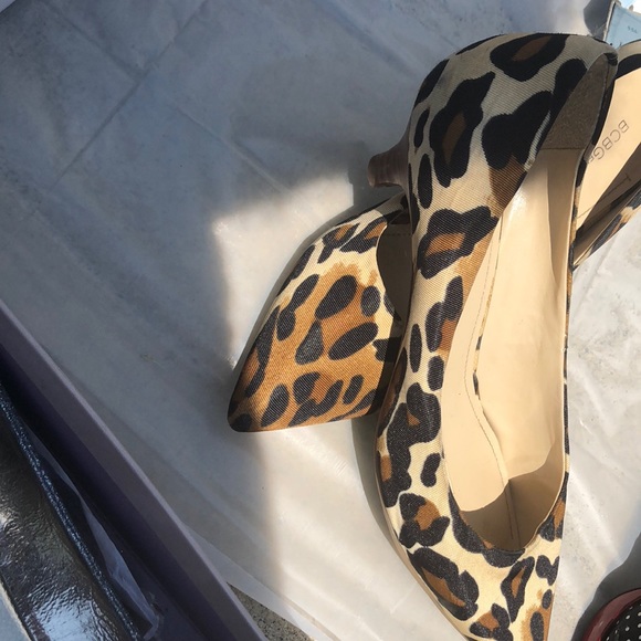 BCBG shoes - Picture 2 of 2